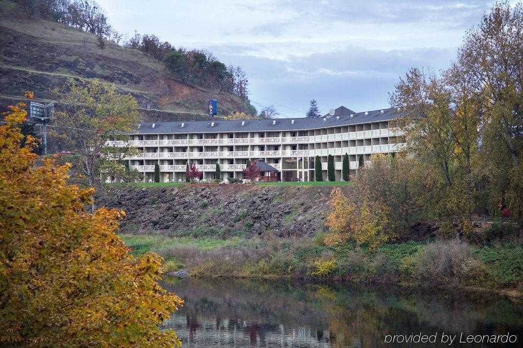 Holiday Inn Express Roseburg By Ihg Εξωτερικό φωτογραφία